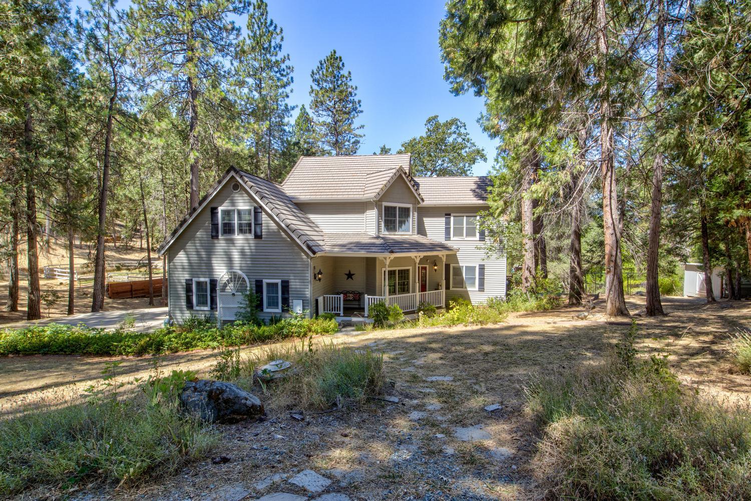 7010 Flat Creek Drive