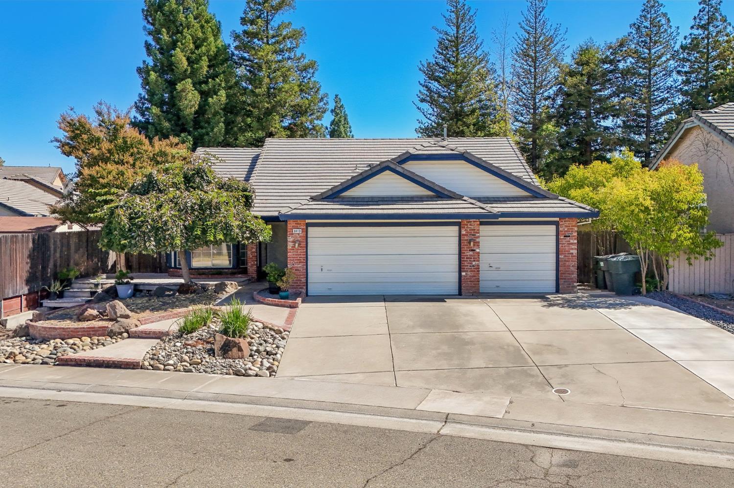 8410 Clear Valley Court