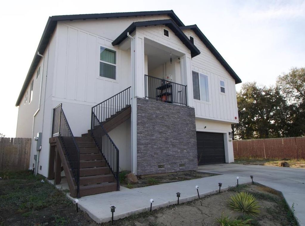 Photo of 42009 Bessie Dyer Court, Knights Landing, CA 95645 (MLS # 225139387)