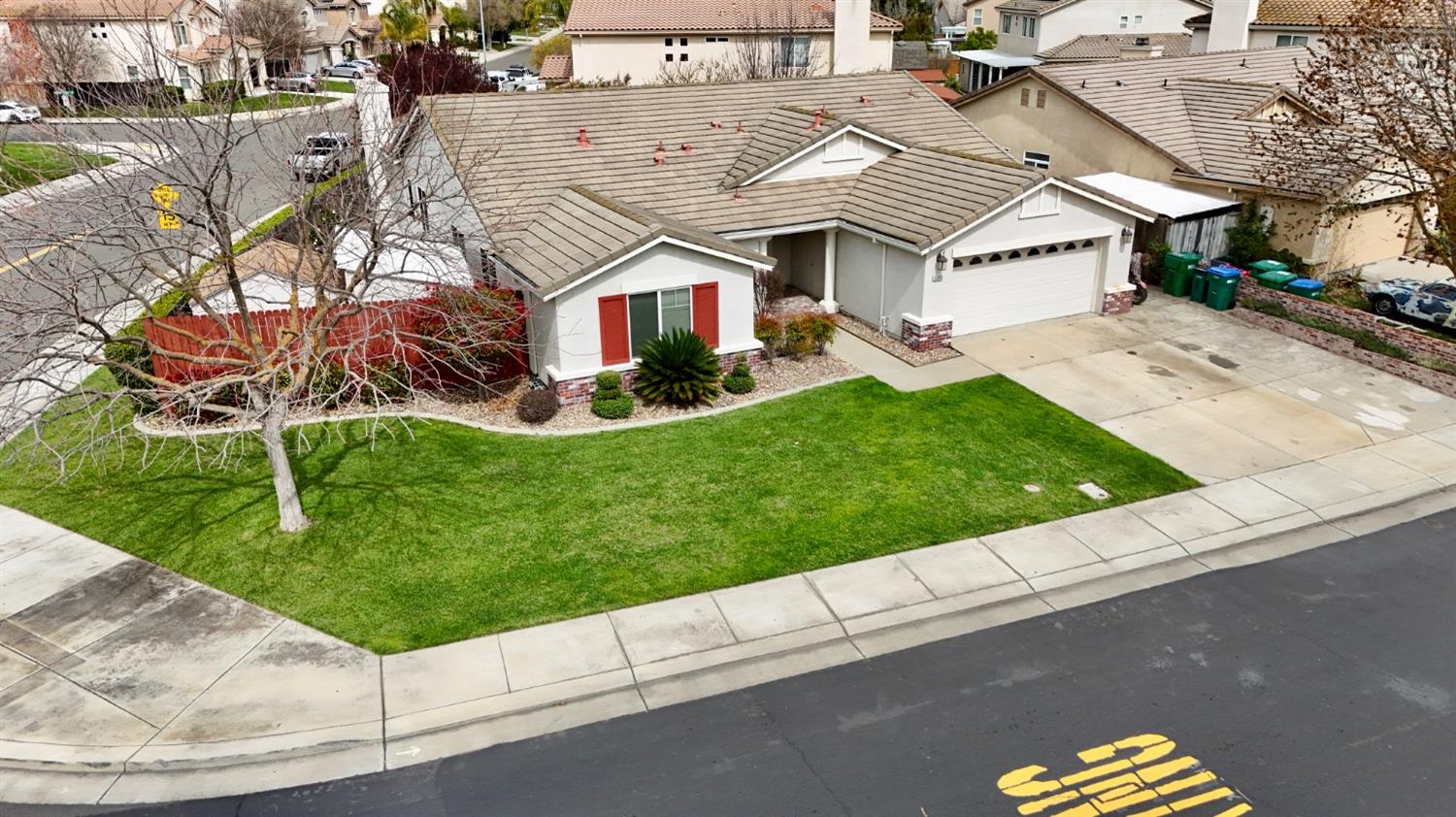 Stockton, California 95209, United States, 3 Bedrooms Bedrooms, ,3 BathroomsBathrooms,Residential,Pending,90319