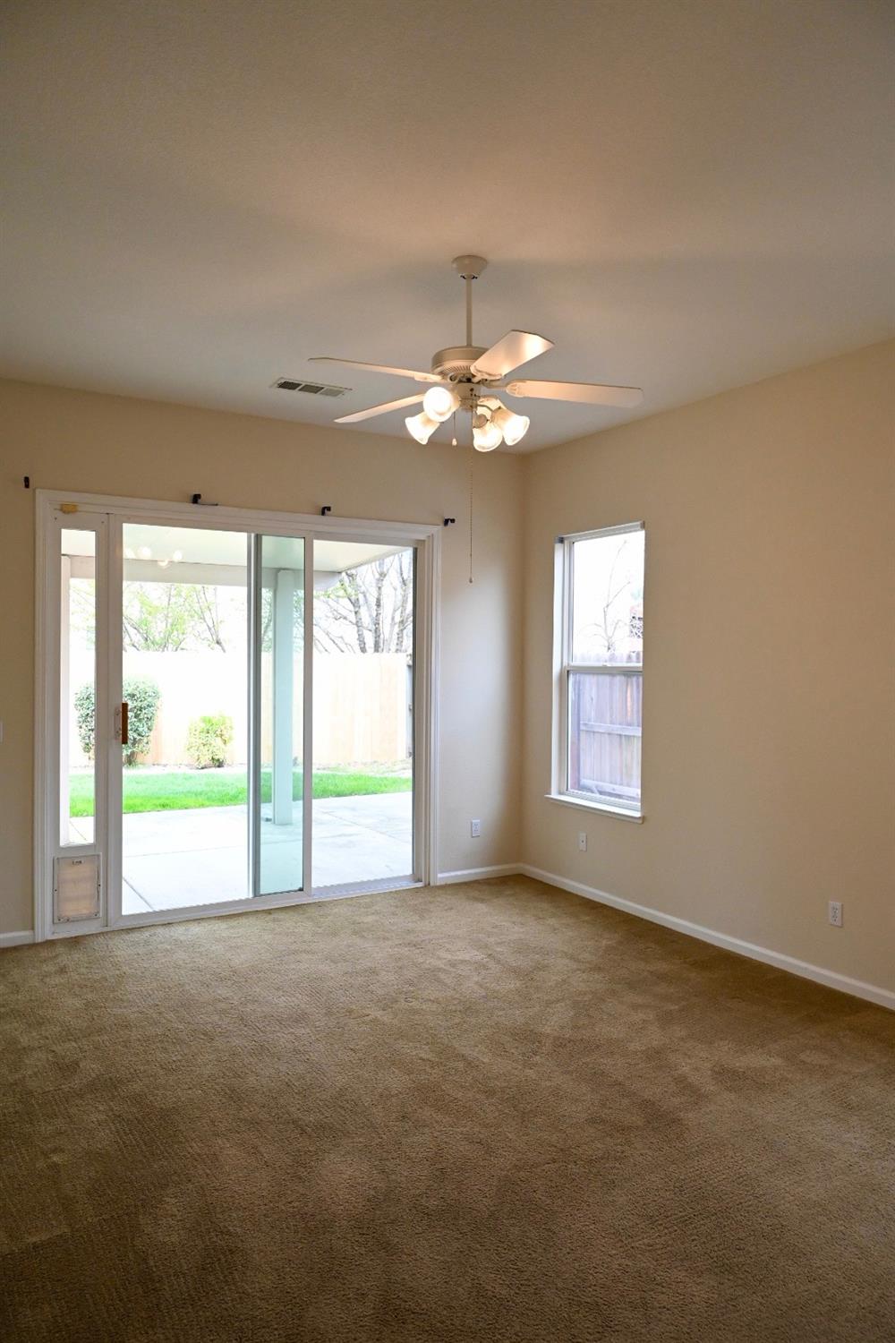 Stockton, California 95209, United States, 3 Bedrooms Bedrooms, ,3 BathroomsBathrooms,Residential,Pending,90319