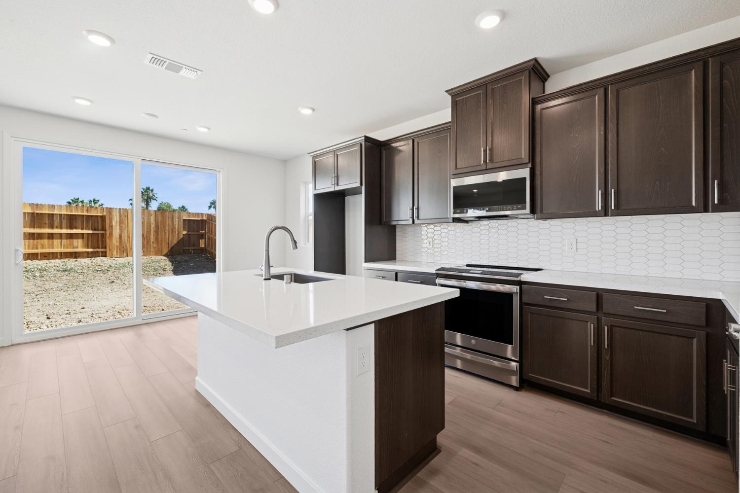 3389 Shaker Way