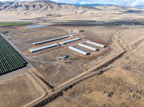 5175 Gaffery Road Tracy CA 95304