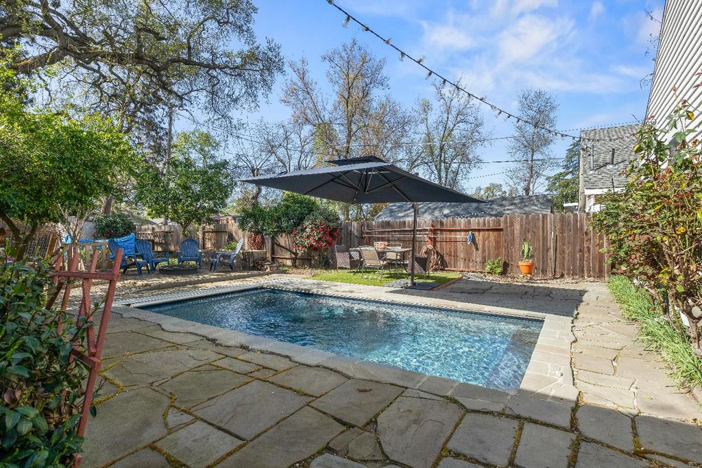 Photo of 1150 Arcade Boulevard, Sacramento, CA 95815 (MLS # 226029221)