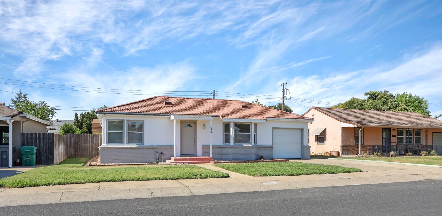 525 Eureka Avenue