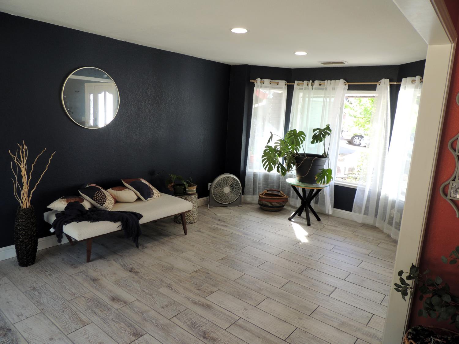 1457 Dorchester Drive