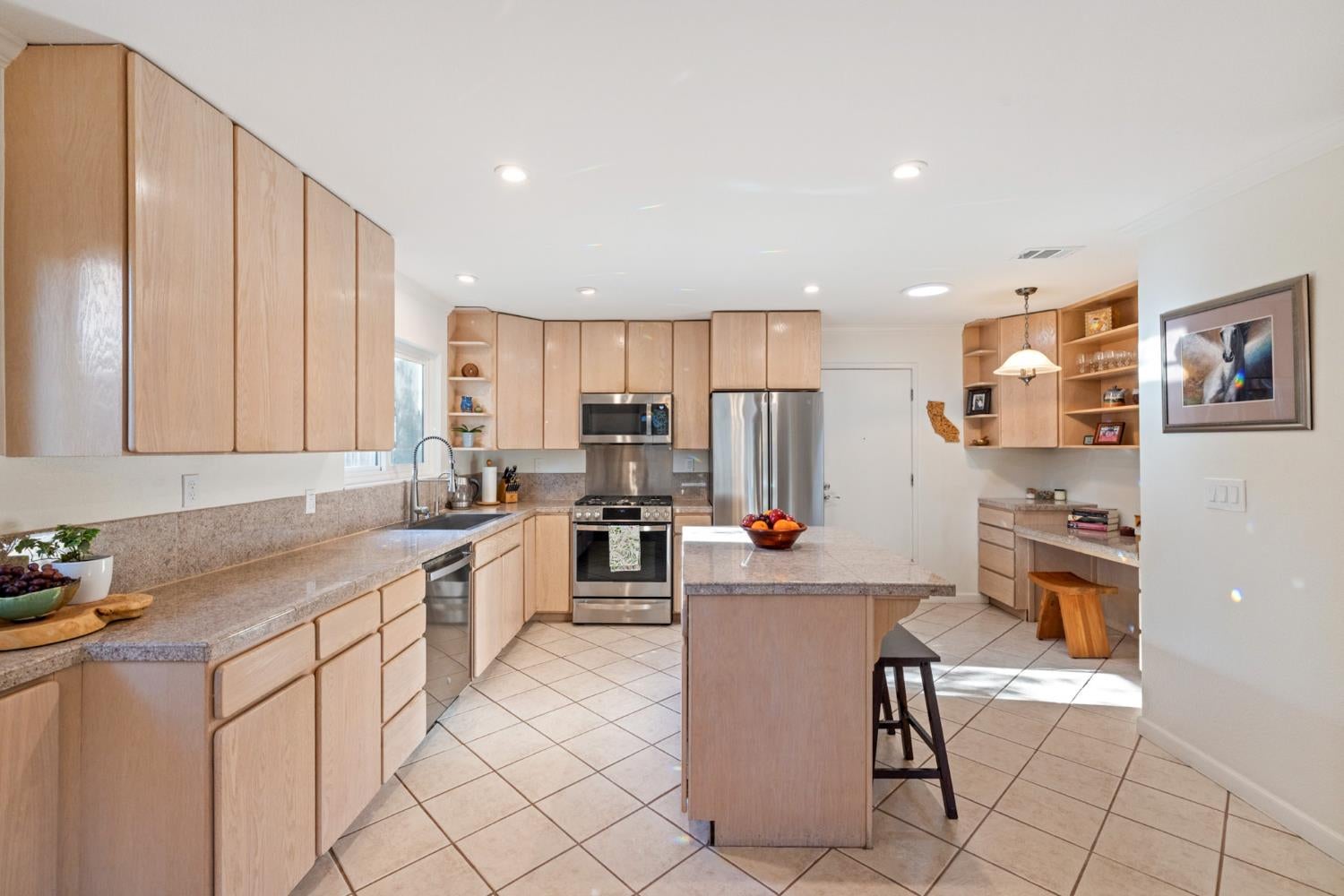 2420 Temple Drive