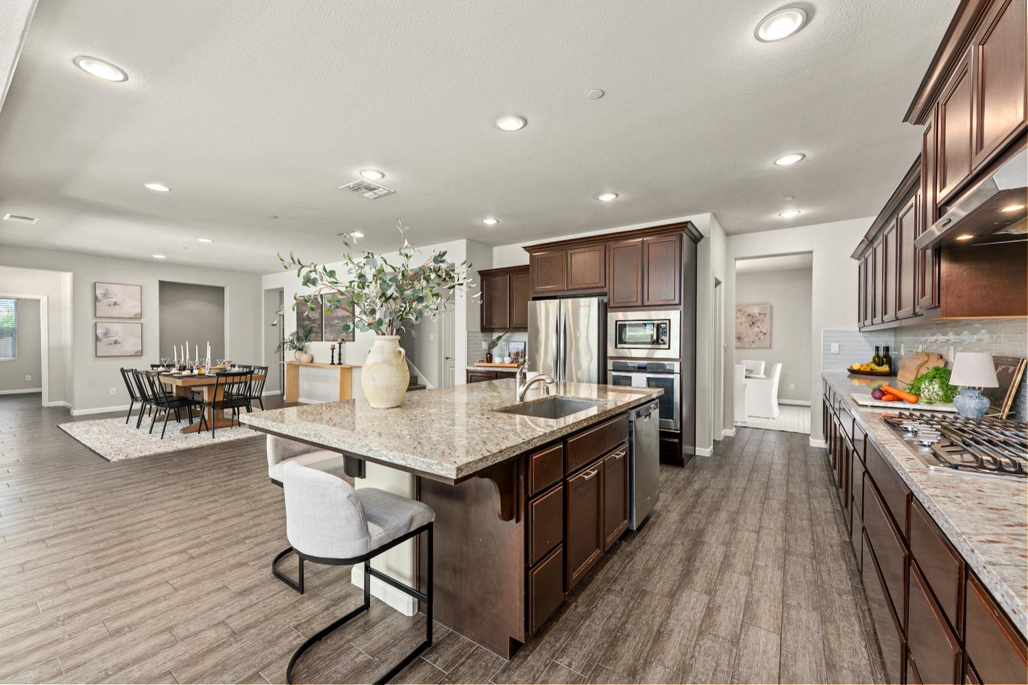 4309 Homestretch Court