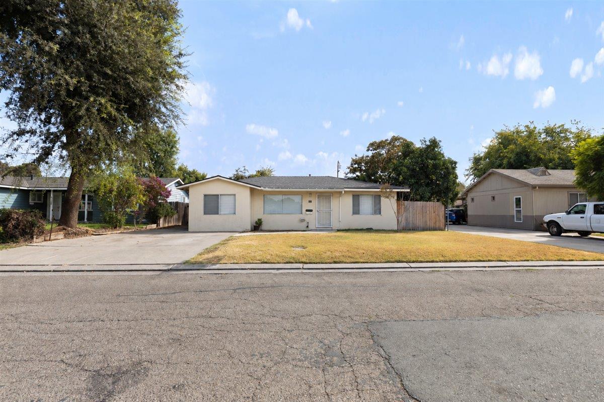 324 W Pearl Avenue