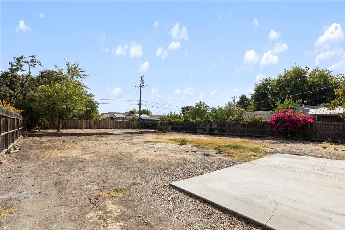 324 W Pearl Avenue