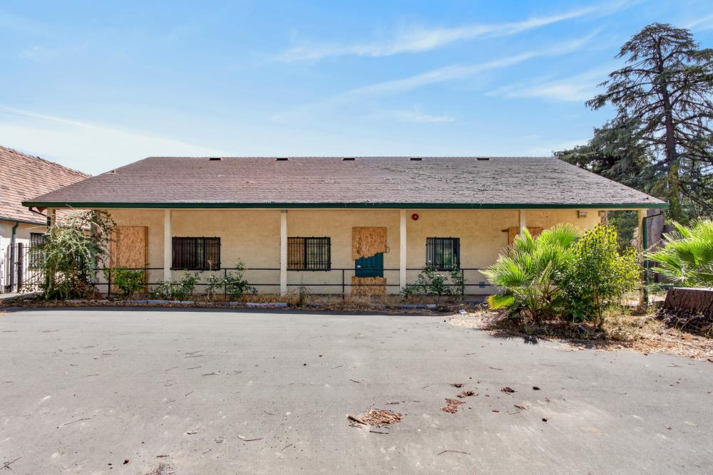 2830 Lacy Lane
