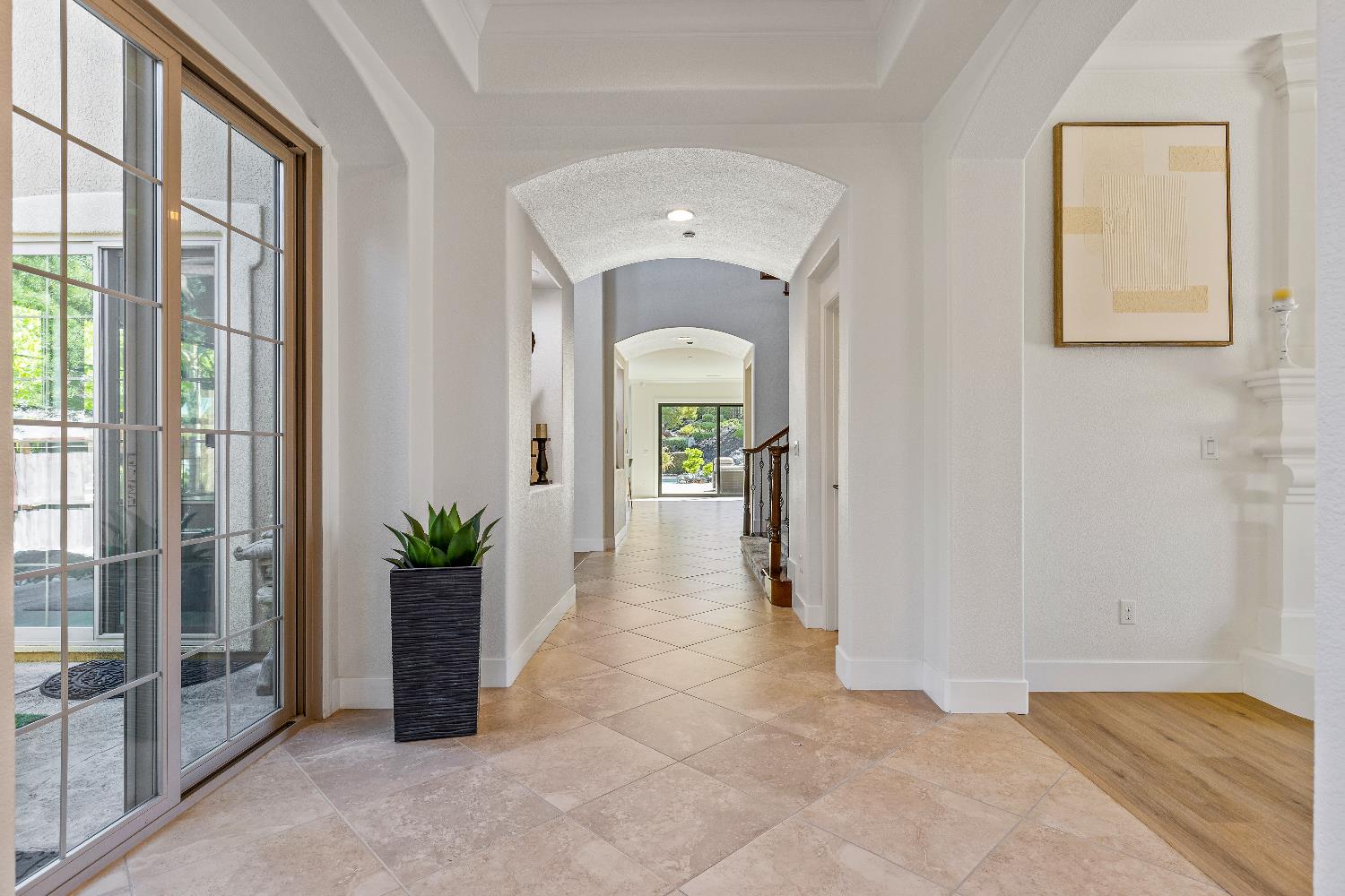 120 Cresta Court