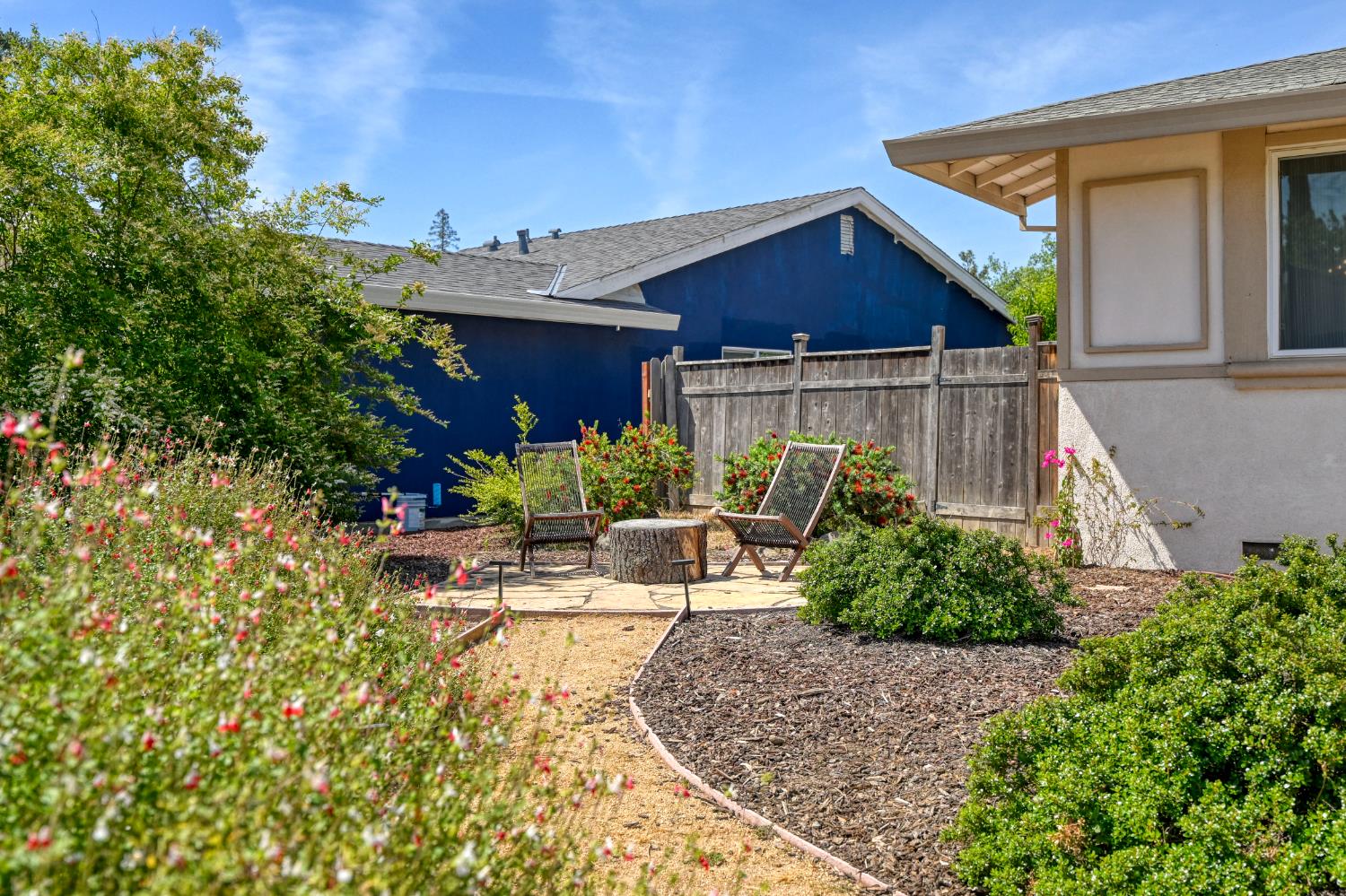 8021 Mesa Oak Way