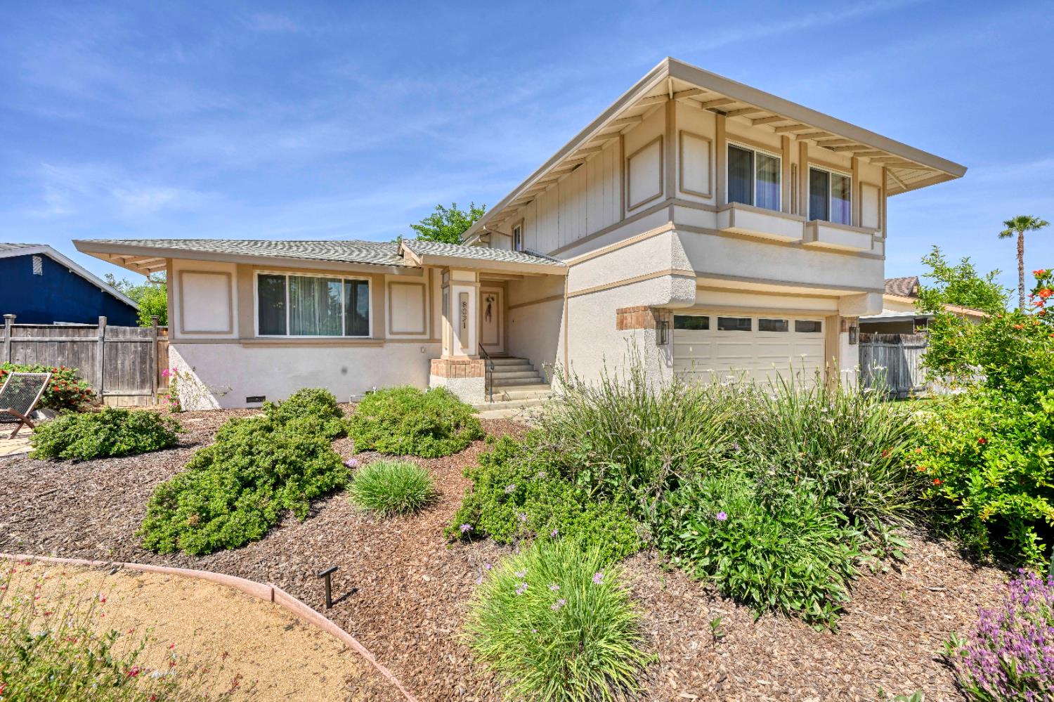 8021 Mesa Oak Way