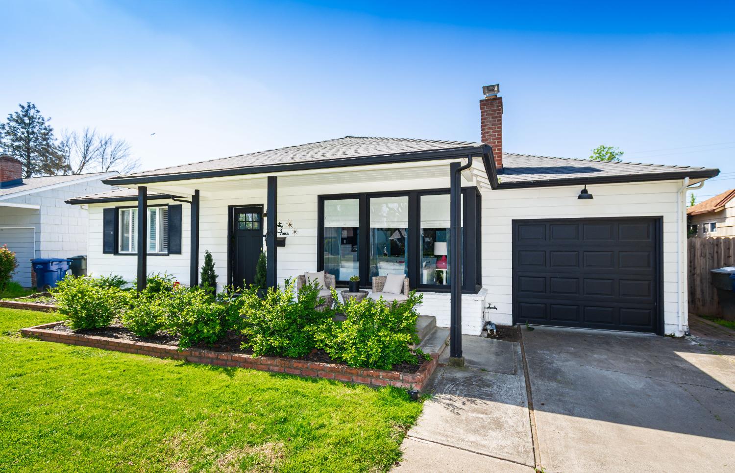 4004 Lusk Drive
