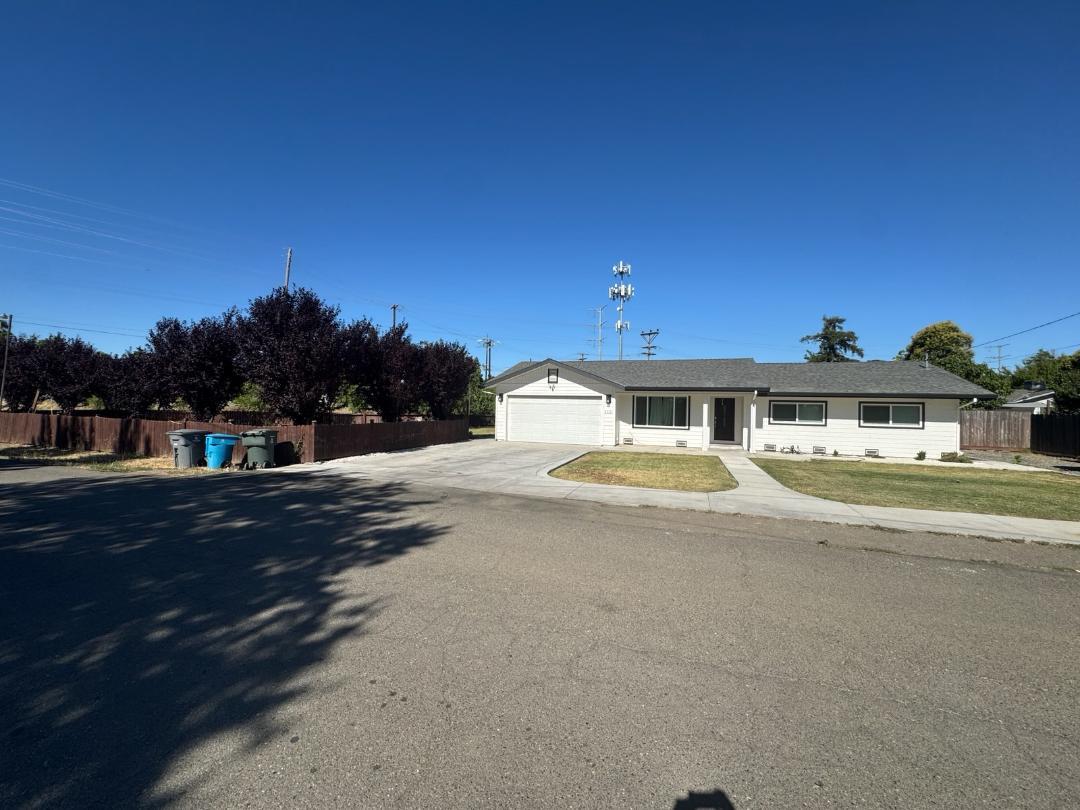 1516 Adams Road