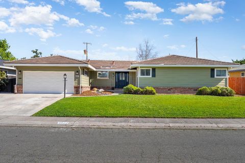 4822 Cameron Ranch Drive Carmichael CA 95608