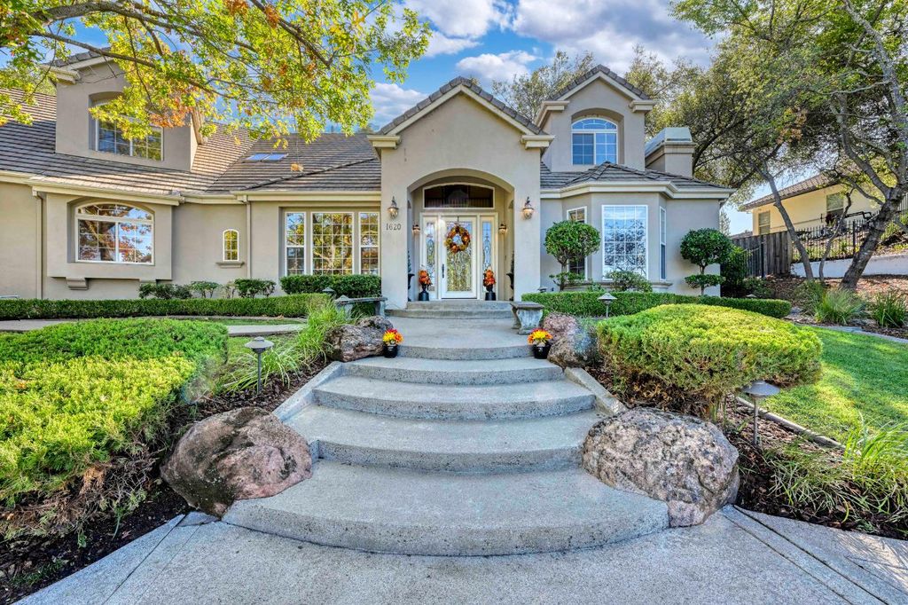 Photo of 1620 Carnegie Way, El Dorado Hills, CA 95762 (MLS # 225120525)