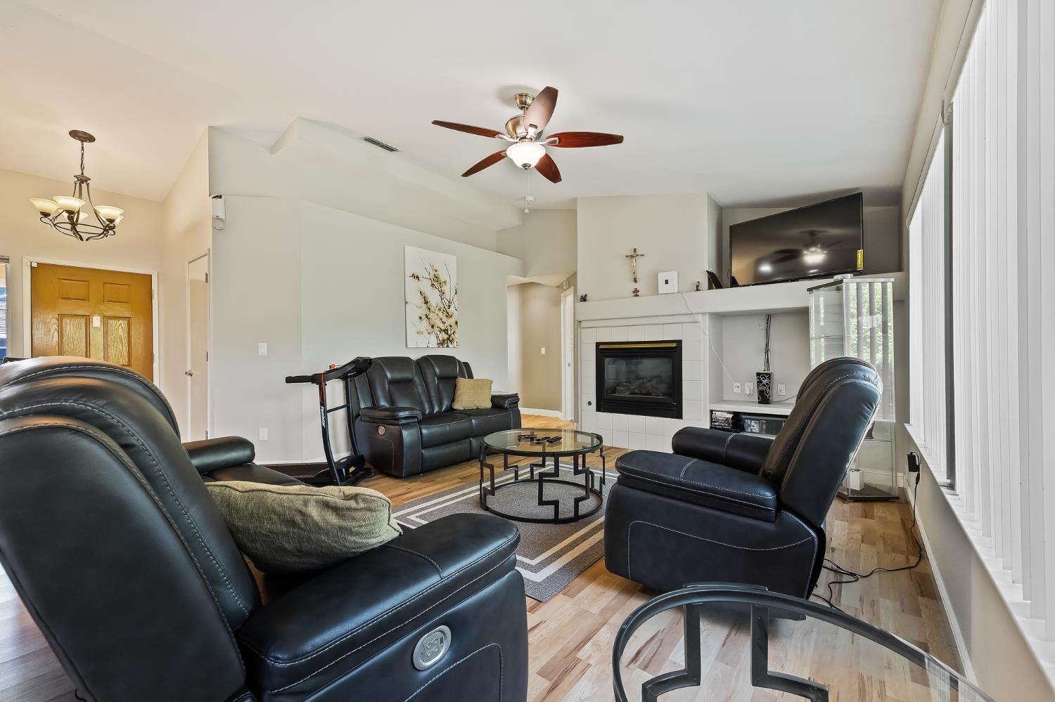 4220 Orchard Hills Drive