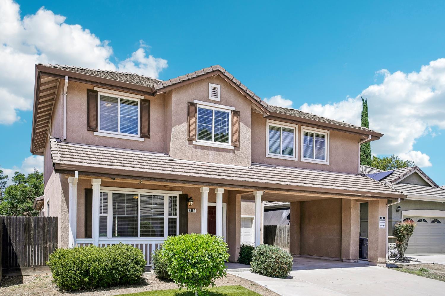 3959 Leslie Court