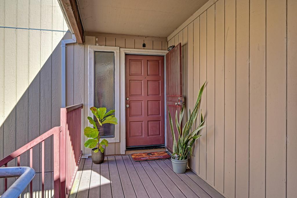 7944 Arcade Lake Lane