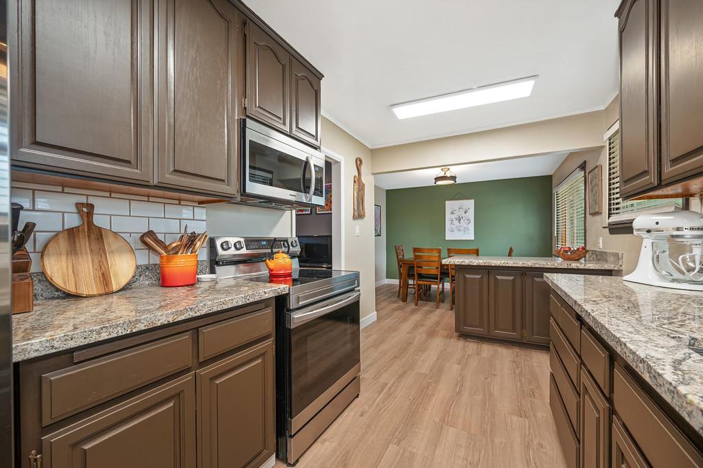 1204 Shadowglen Road