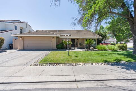 2816 Habsburg Circle Modesto CA 95356