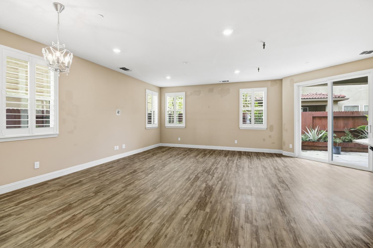 5263 Cloud Crest Way