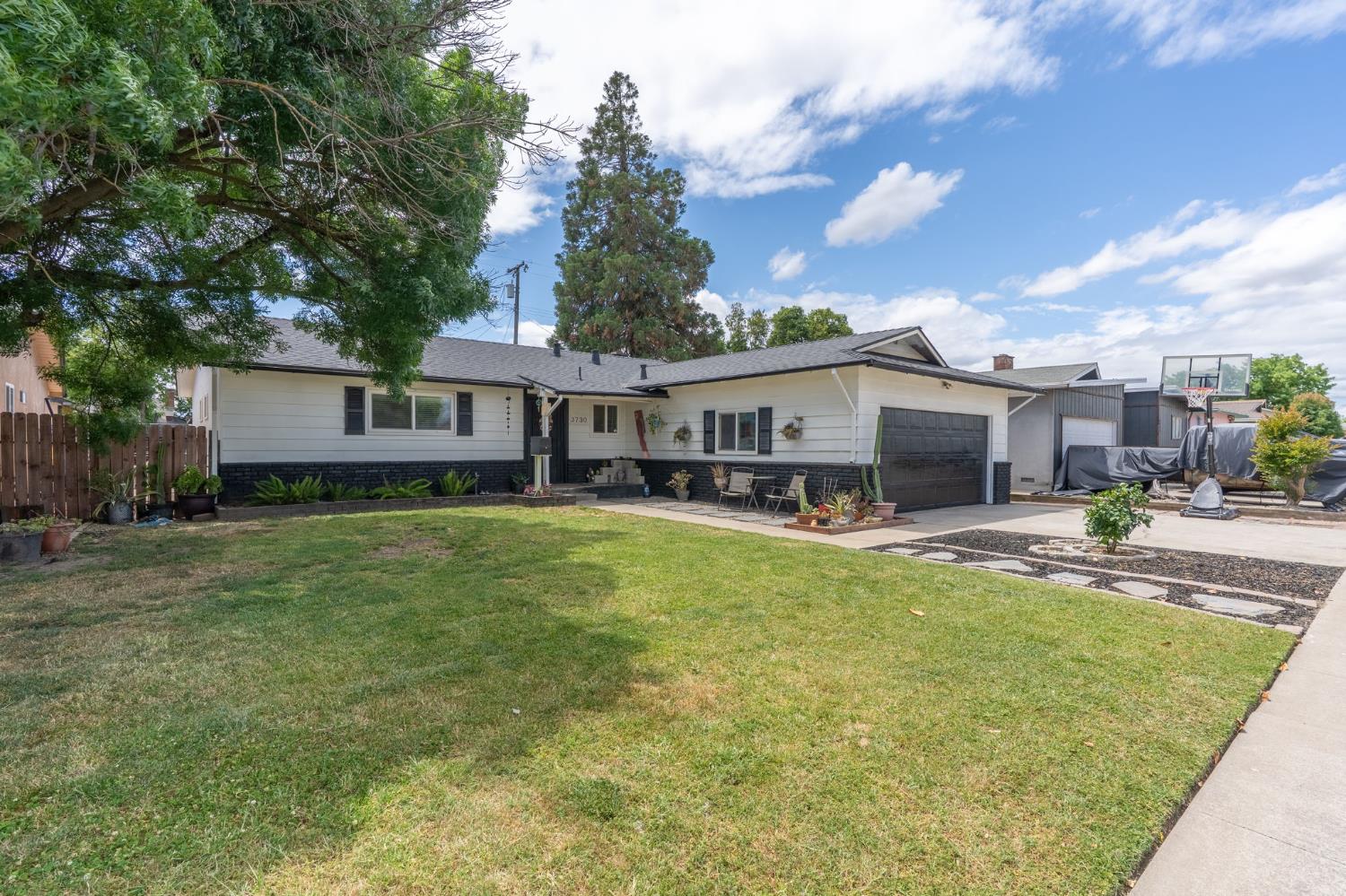 3730 Stanislaus Street
