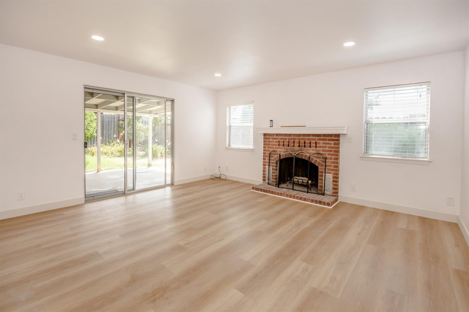 4824 Willowbrook Drive