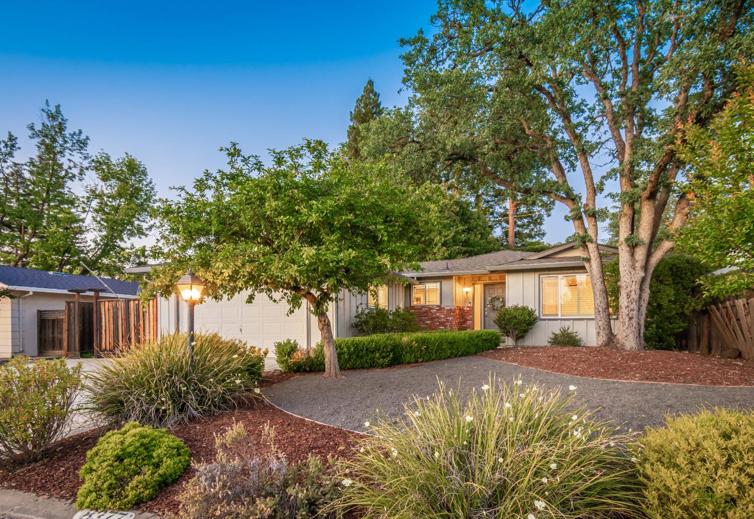 8377 Seeno Avenue