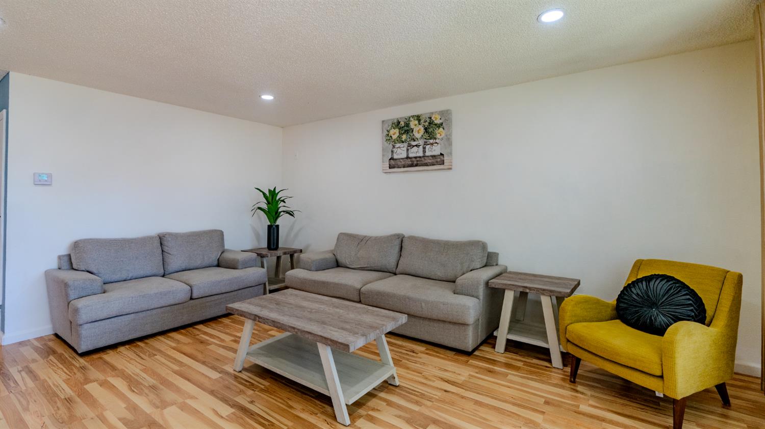 1601 Carnation Court
