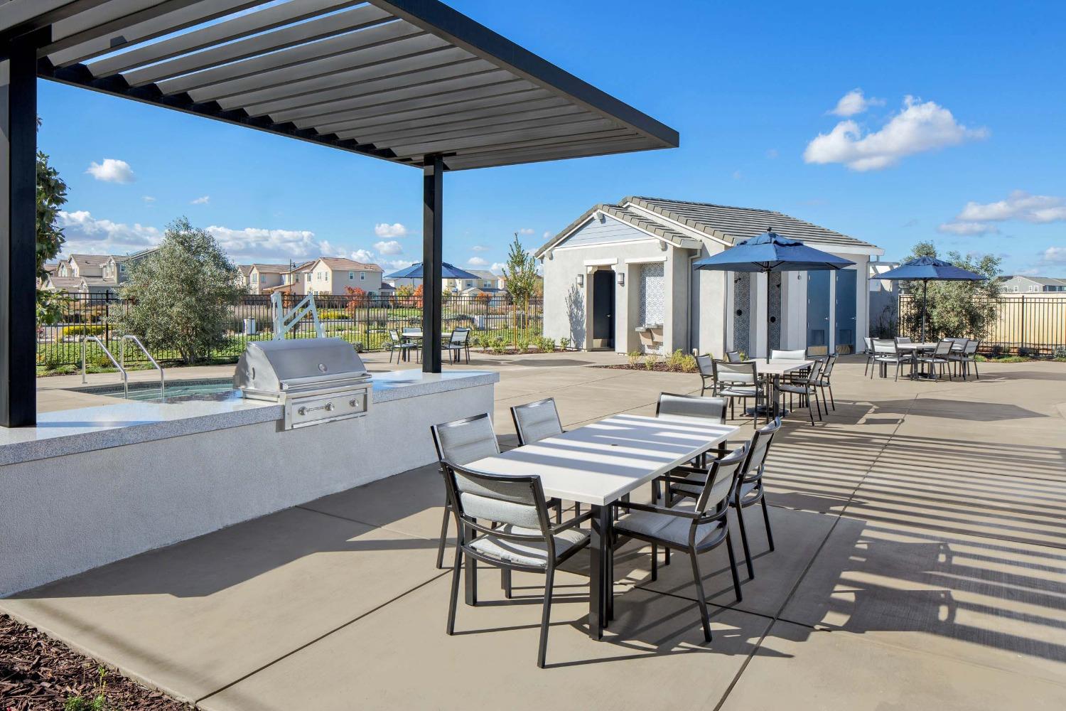 2598 Night Bloom Way