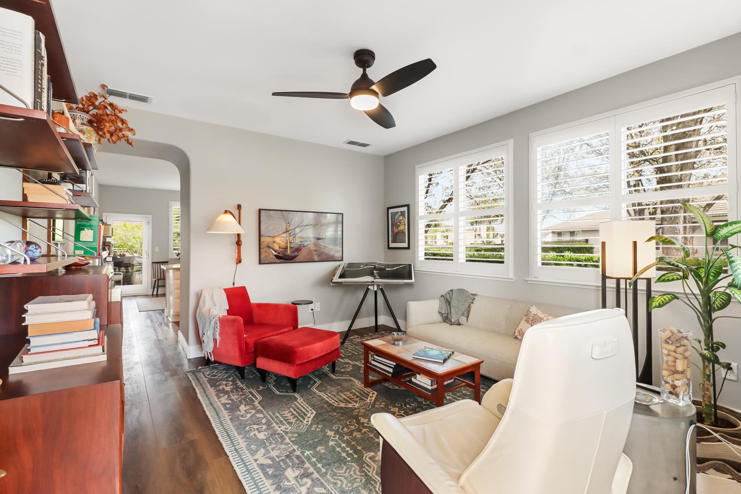 220 N Mill Valley Circle