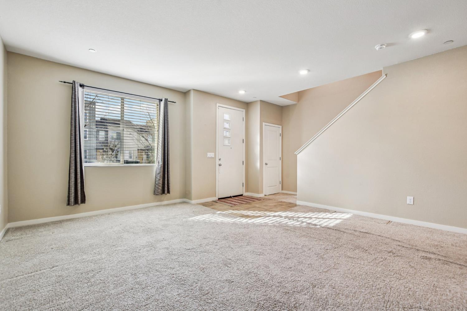 3237 Bridgeway Drive