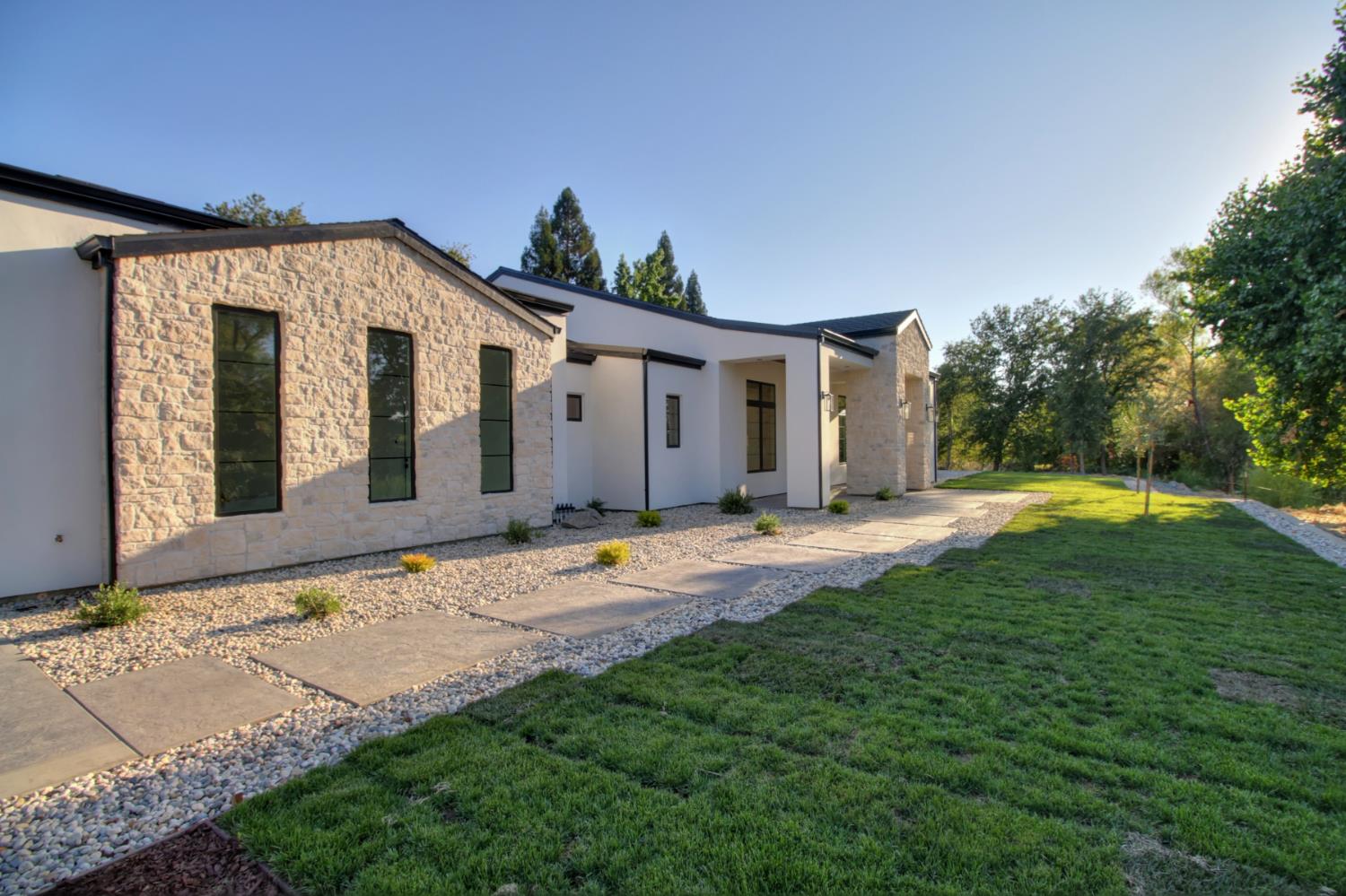 4272 Laird Road