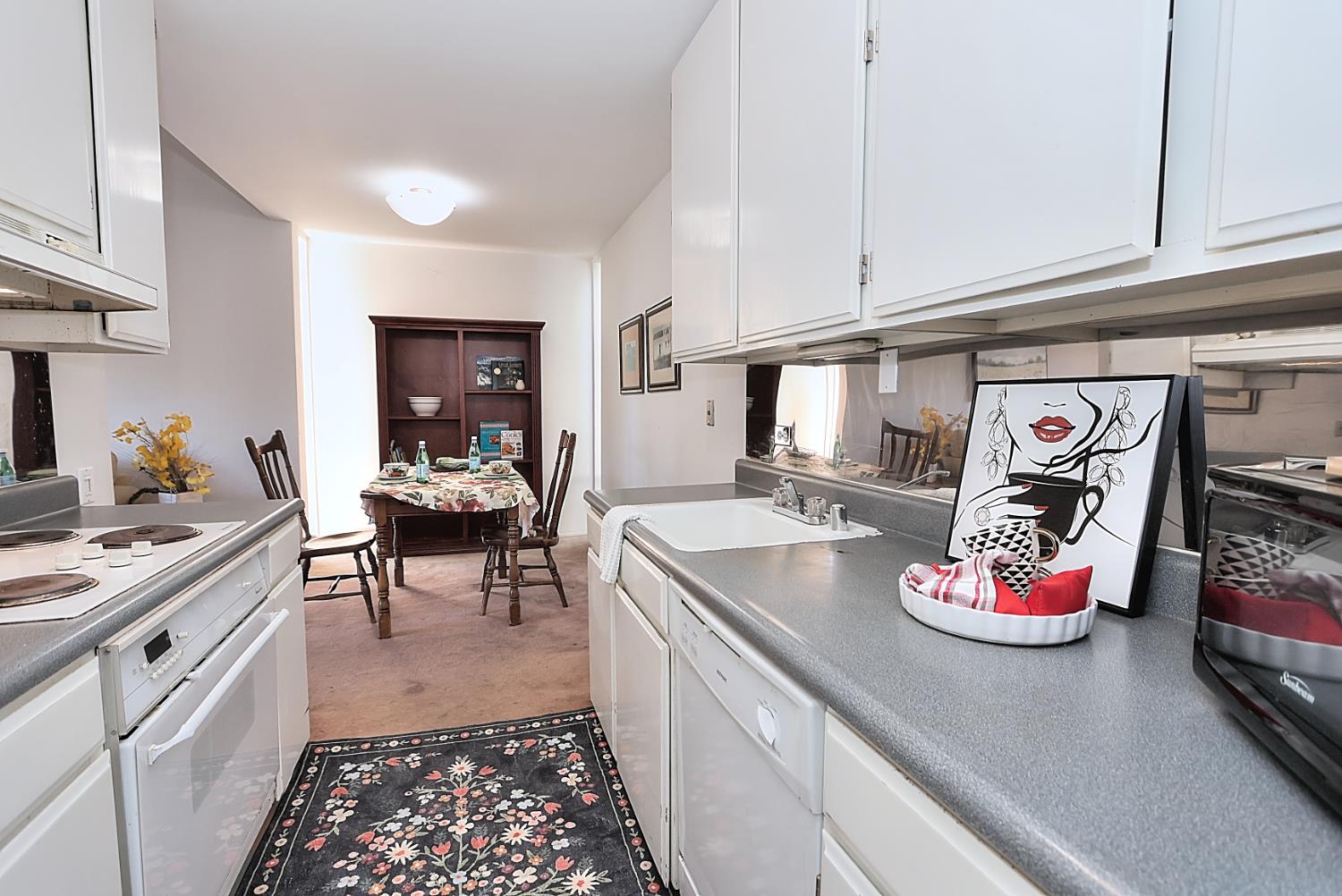 2238 Woodside Lane 15