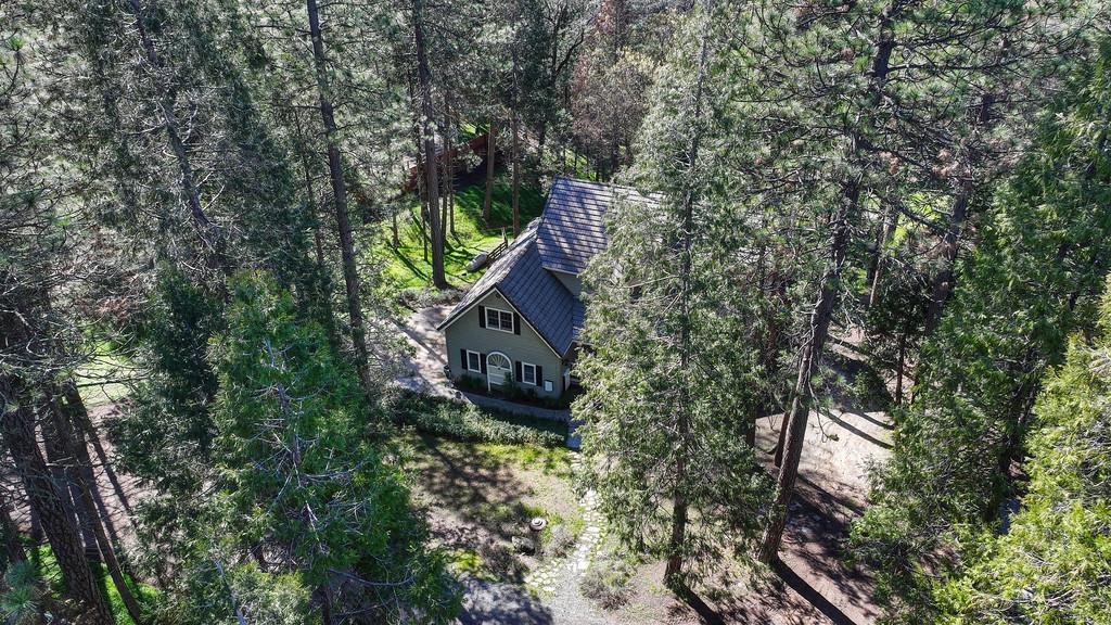 7010 Flat Creek Drive