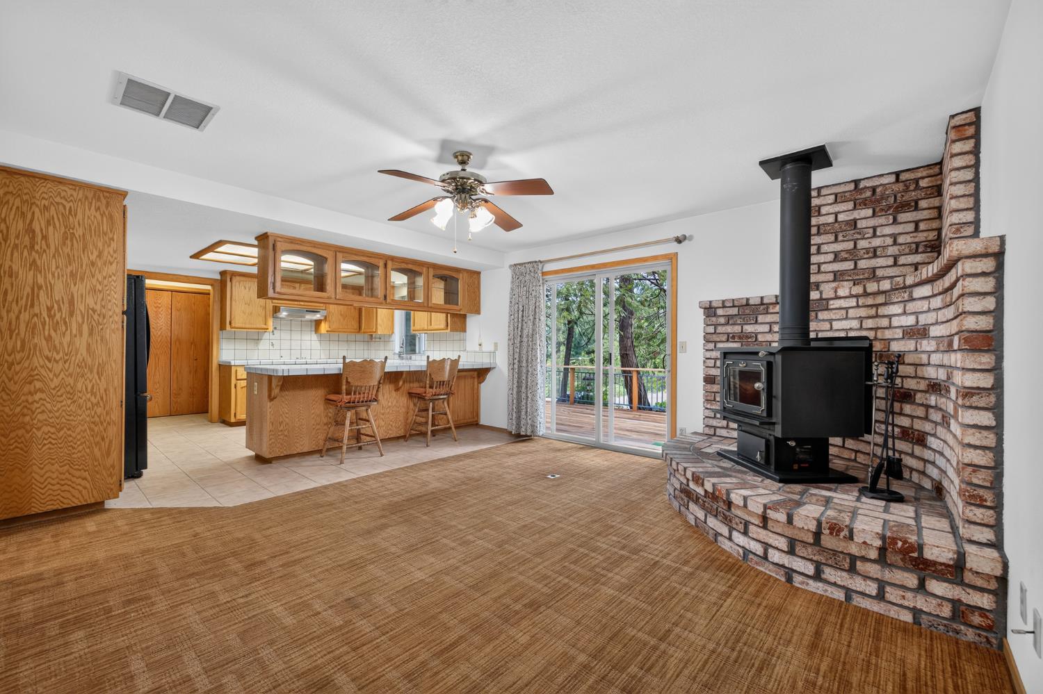 6460 Topaz Drive