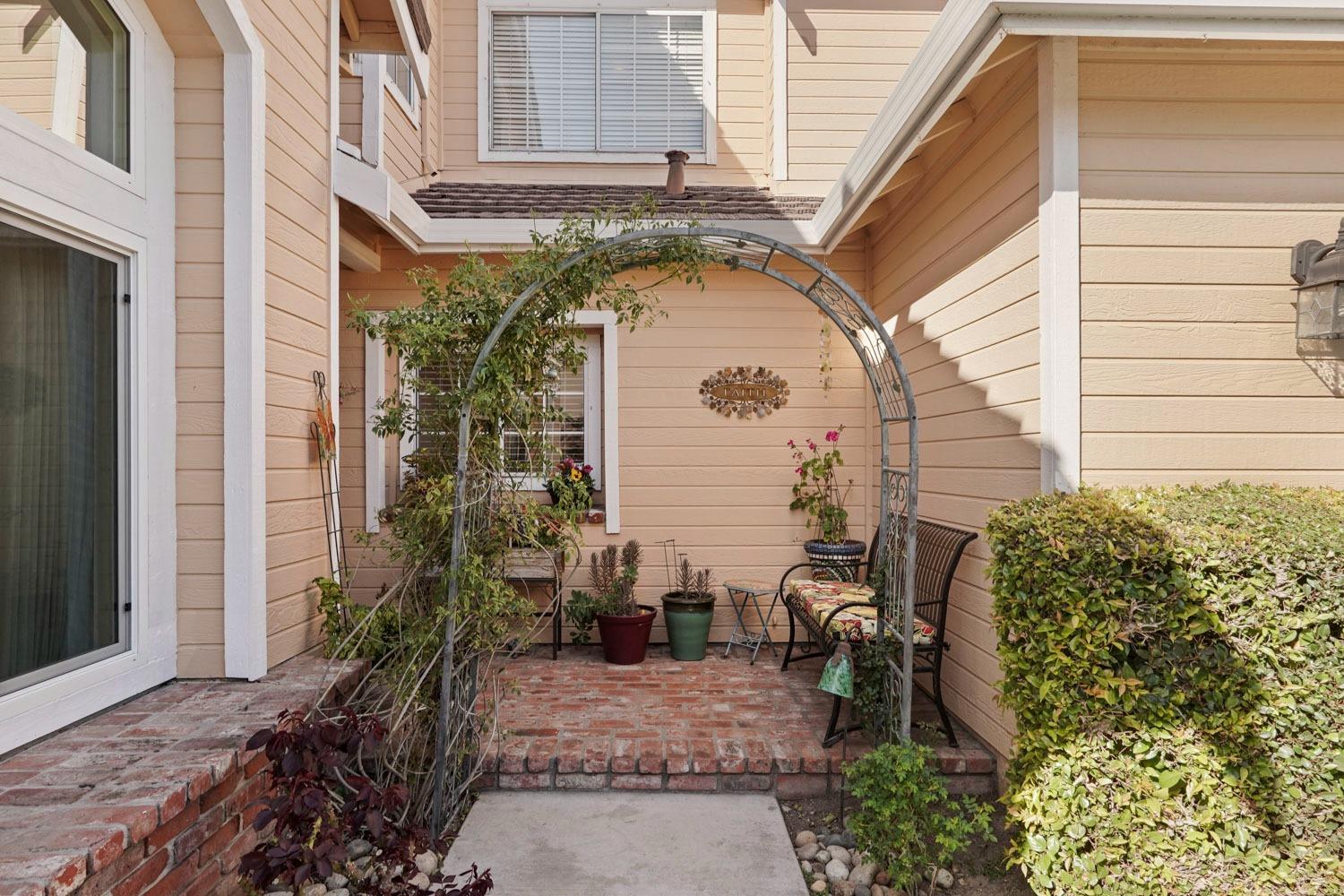 1145 Madera