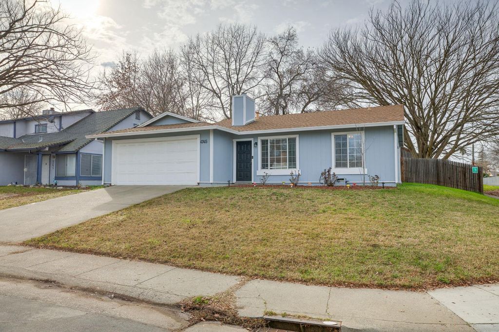 Photo of 4745 Keema Avenue, Sacramento, CA 95842 (MLS # 226020548)