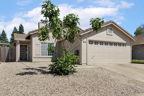 8495 Banyon Tree Court Elk Grove CA 95624
