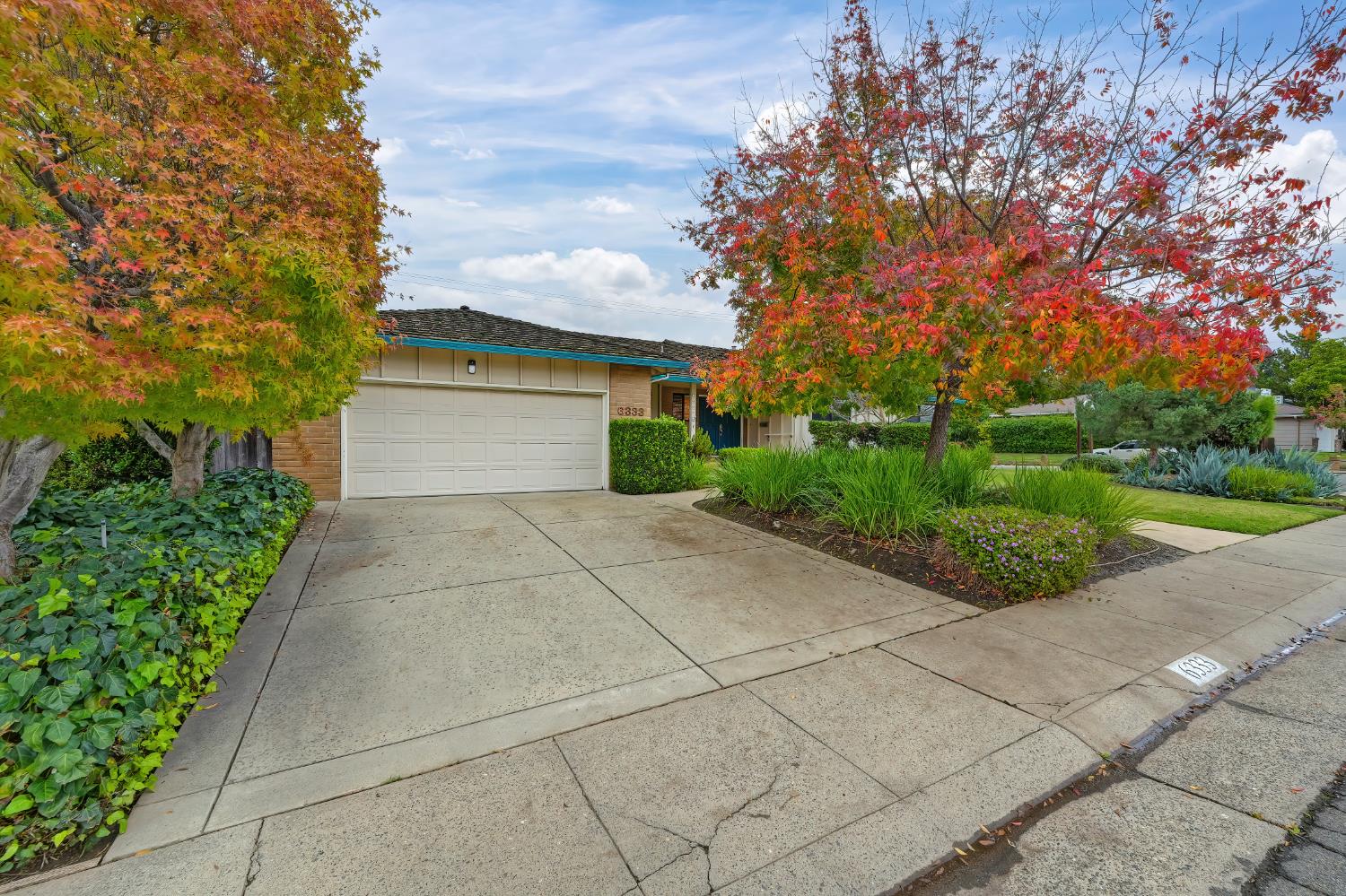 6333 Meadowvista Drive