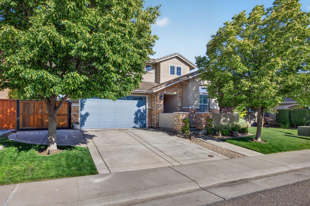 5501 Jade Springs Way