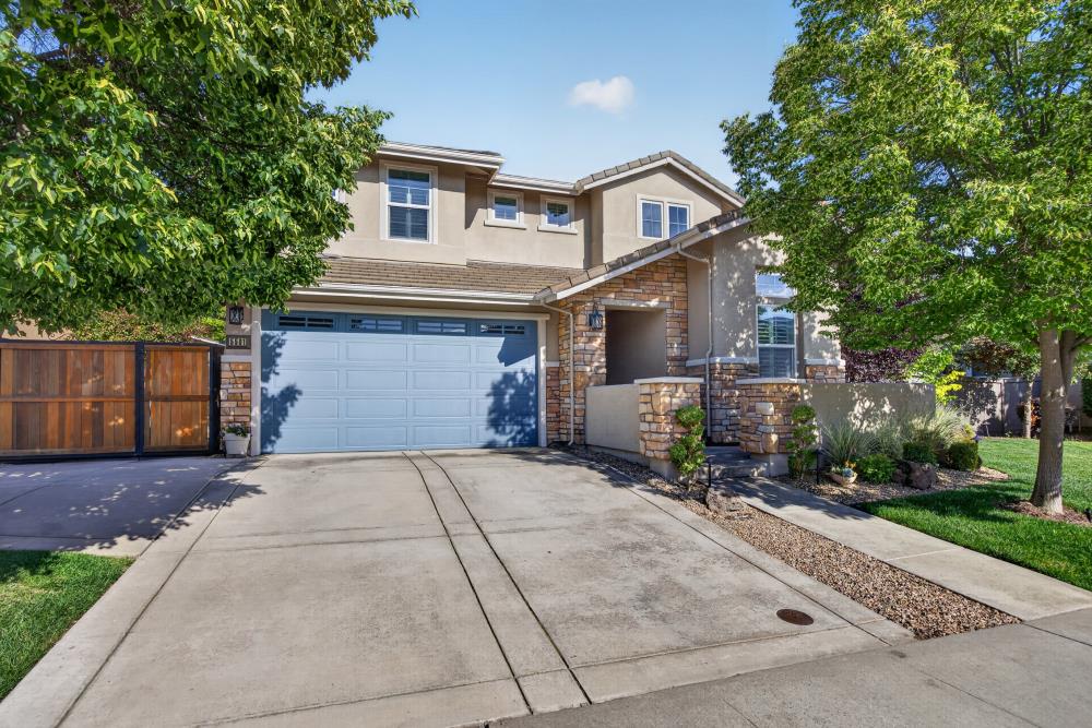 5501 Jade Springs Way