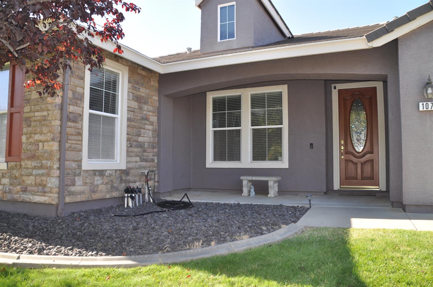1073 Broken Spur Way