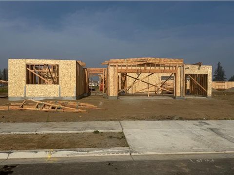 2953 Castleview Dr. Turlock CA 95382