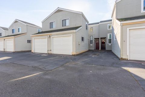 1520 Hood Road C Sacramento CA 95825