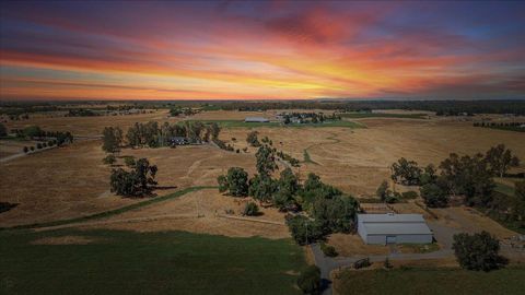 12900 Angrave Road Galt CA 95632