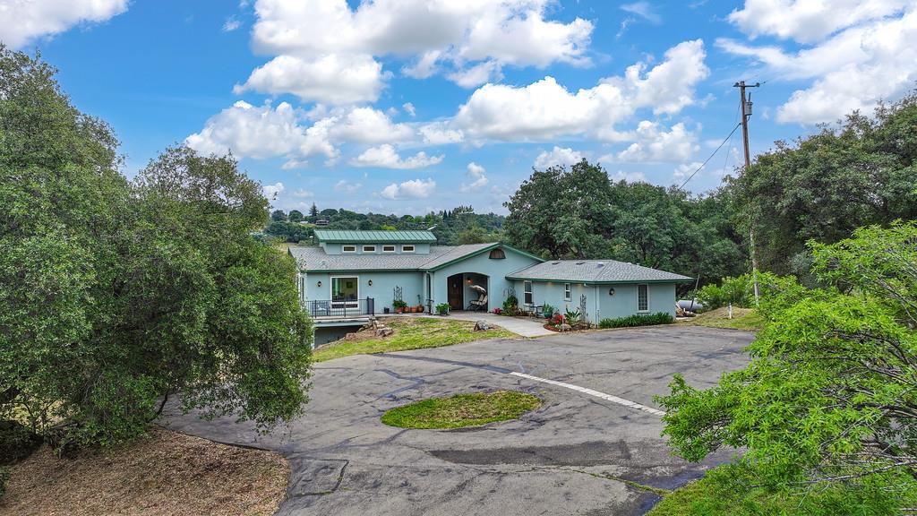 7357 Ridge Road